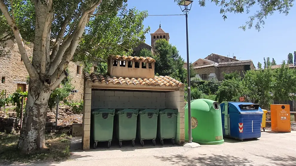 Recycling, a common practice among the residents of Cinco Villas